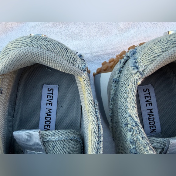 Steve Madden Denim Campo Textured Sneakers - Picture 3 of 8